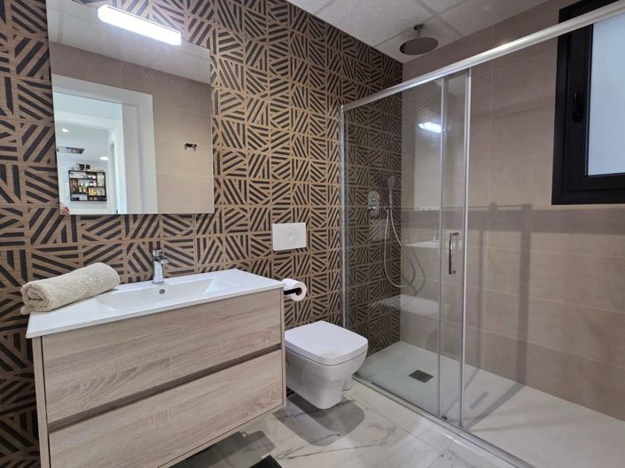 Image No.18-2 Bed Apartment for sale