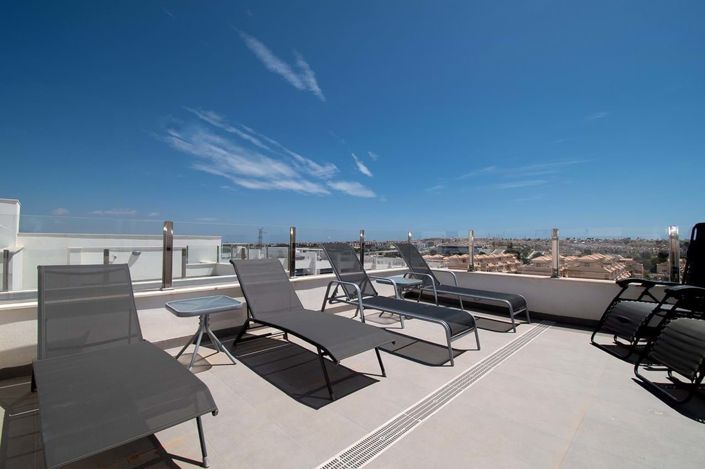 Image No.9-3 Bed Townhouse for sale