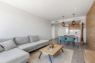 1447-665334-78d1f4f8b6655591b02d22fabb36a692d