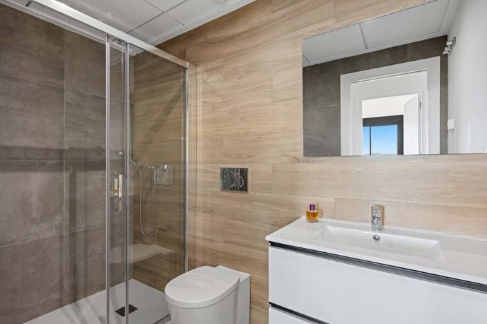 Image No.21-2 Bed Apartment for sale