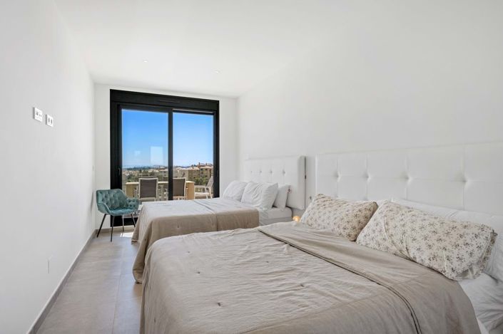 Image No.22-2 Bed Apartment for sale