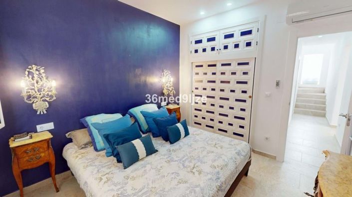 Image No.16-5 Bed Villa for sale
