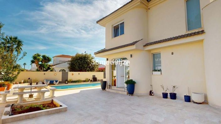 Image No.4-5 Bed Villa for sale