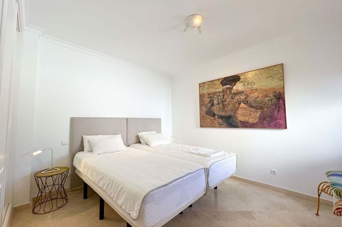 Image No.37-3 Bed Townhouse for sale