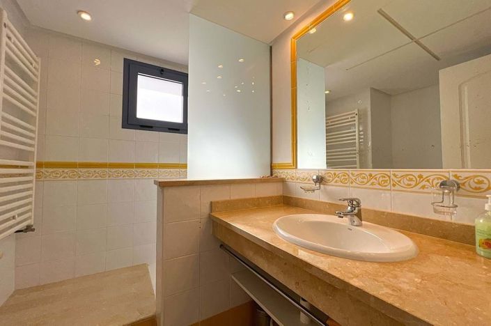 Image No.40-3 Bed Townhouse for sale