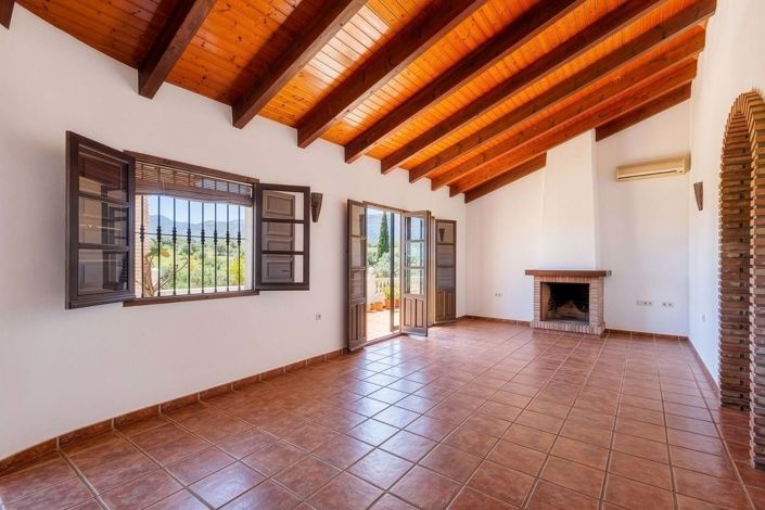 Image No.11-4 Bed Villa for sale