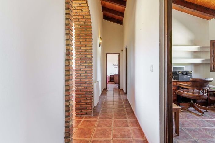 Image No.17-4 Bed Villa for sale