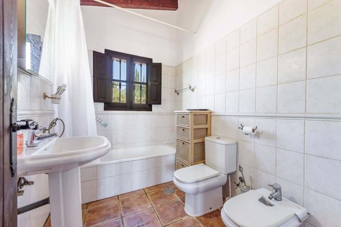 Image No.28-4 Bed Villa for sale