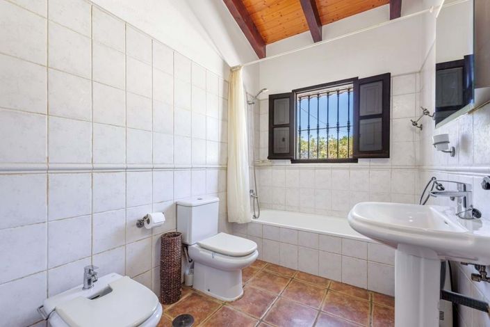 Image No.31-4 Bed Villa for sale