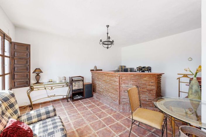 Image No.49-4 Bed Villa for sale