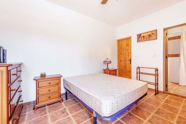 Image No.55-4 Bed Villa for sale