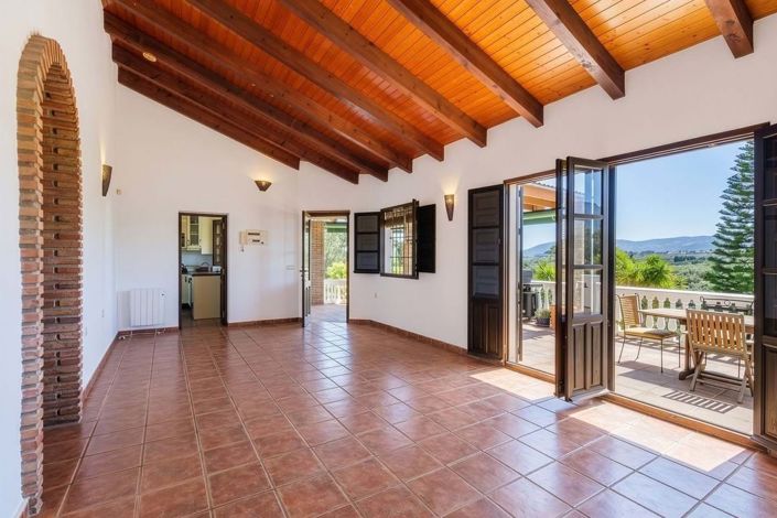 Image No.9-4 Bed Villa for sale