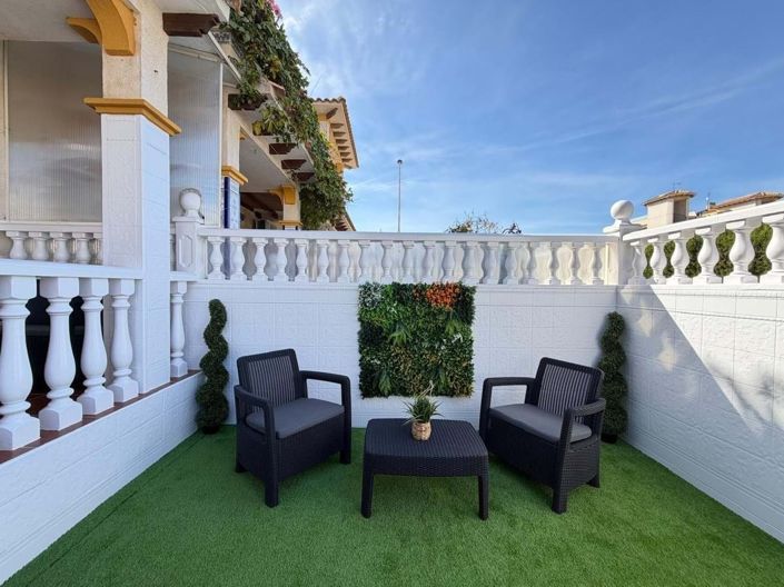 Image No.13-3 Bed Townhouse for sale