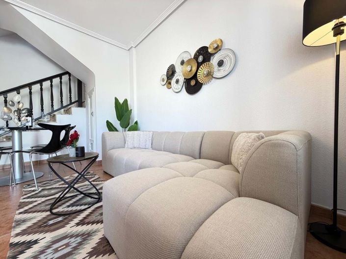 Image No.23-3 Bed Townhouse for sale