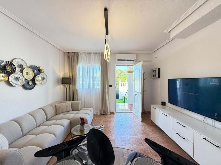 Image No.33-3 Bed Townhouse for sale