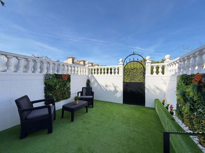 Image No.9-3 Bed Townhouse for sale