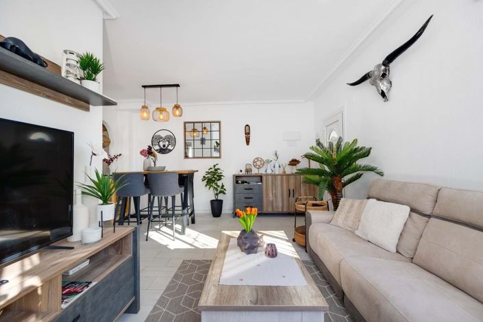 Image No.12-3 Bed Semi-Detached for sale