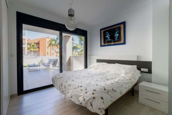 Image No.26-2 Bed Apartment for sale