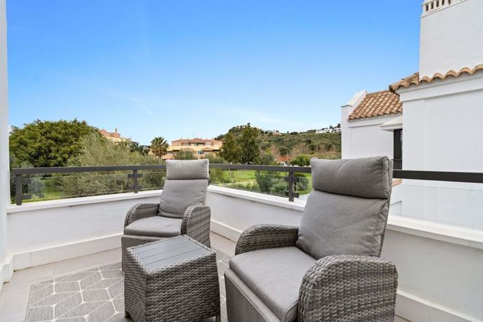 Image No.18-4 Bed Semi-Detached for sale