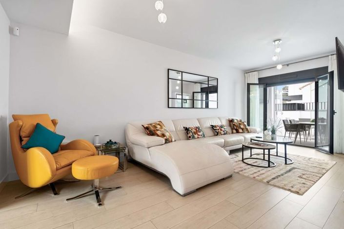 Image No.3-4 Bed Semi-Detached for sale