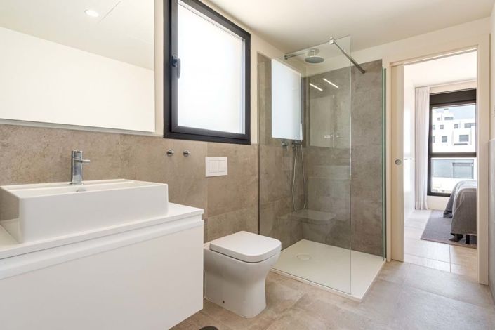 Image No.22-4 Bed Apartment for sale