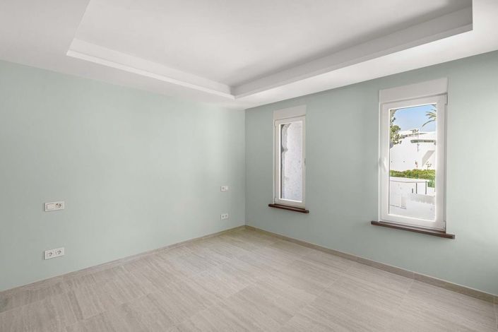 Image No.8-3 Bed Penthouse for sale