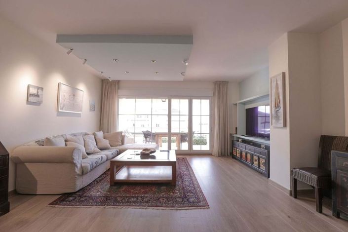 Image No.8-3 Bed Apartment for sale