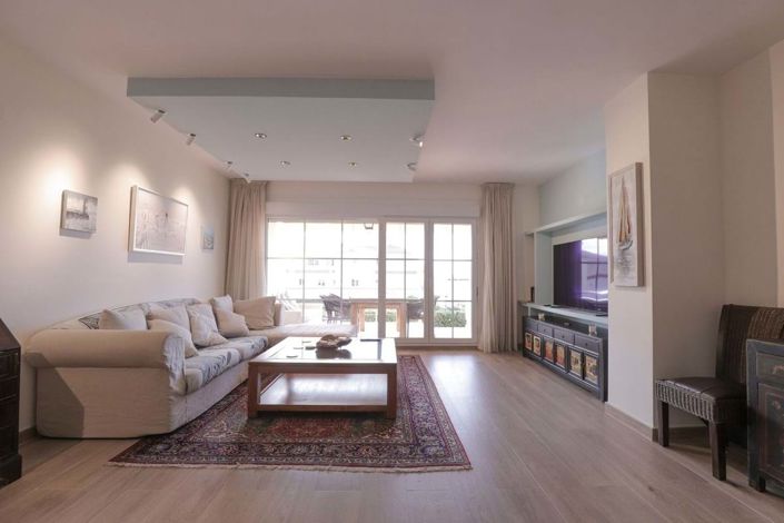 Image No.9-3 Bed Apartment for sale