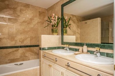 1447-665533-78d1f4f8b6655591b02d22fabb36a692d