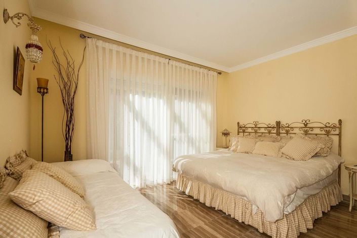 Image No.12-2 Bed Apartment for sale