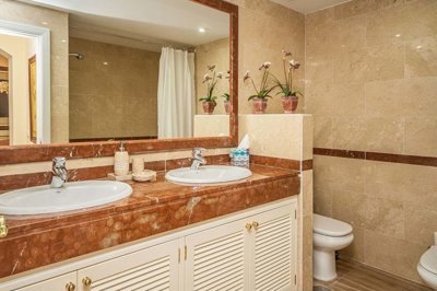 1447-665533-78d1f4f8b6655591b02d22fabb36a692d