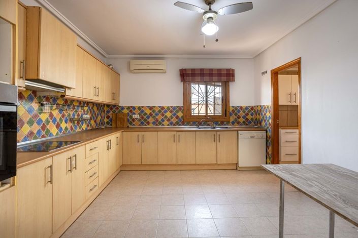 Image No.11-5 Bed Villa for sale