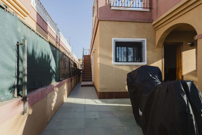 Image No.23-2 Bed Villa for sale