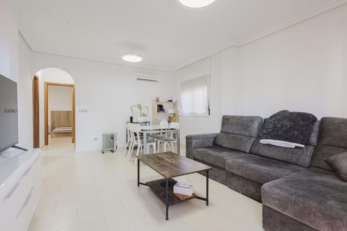 Image No.5-2 Bed Villa for sale
