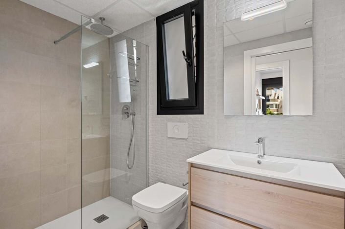 Image No.26-2 Bed Apartment for sale