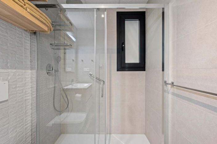 Image No.27-2 Bed Apartment for sale