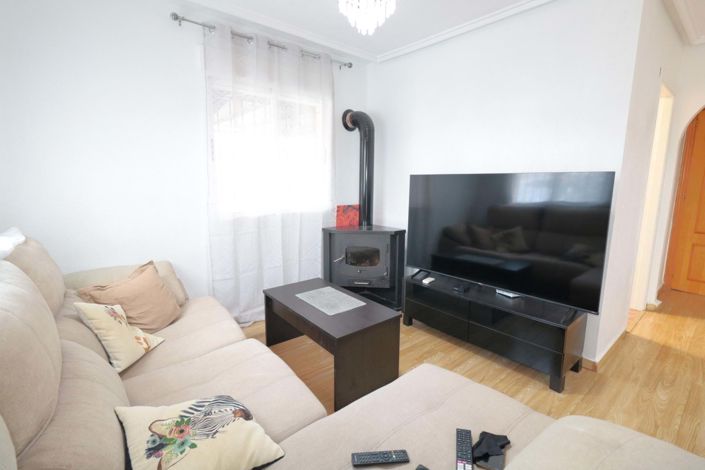 Image No.3-3 Bed Villa for sale