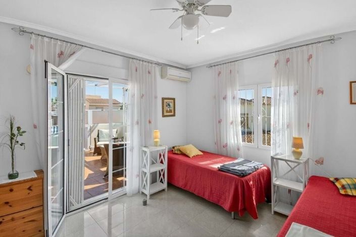 Image No.14-3 Bed Villa for sale