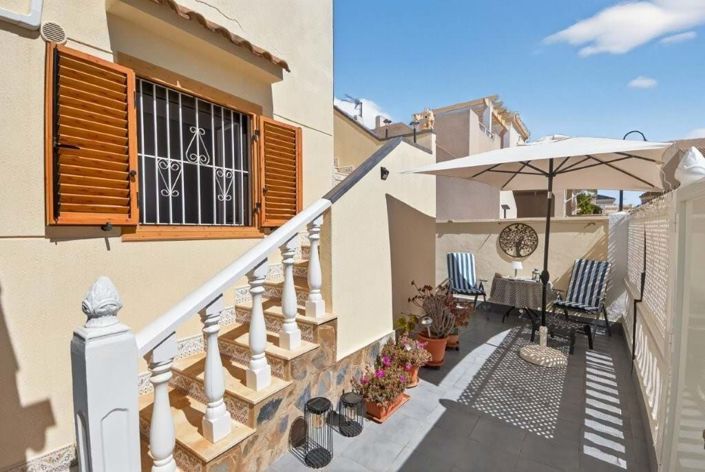 Image No.19-3 Bed Villa for sale