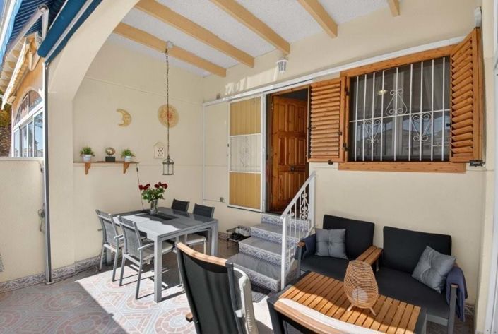Image No.3-3 Bed Villa for sale