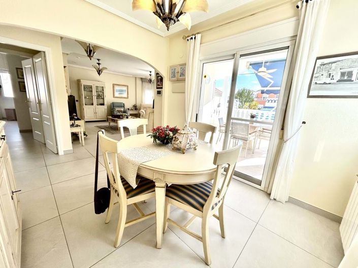 Image No.10-4 Bed Villa for sale