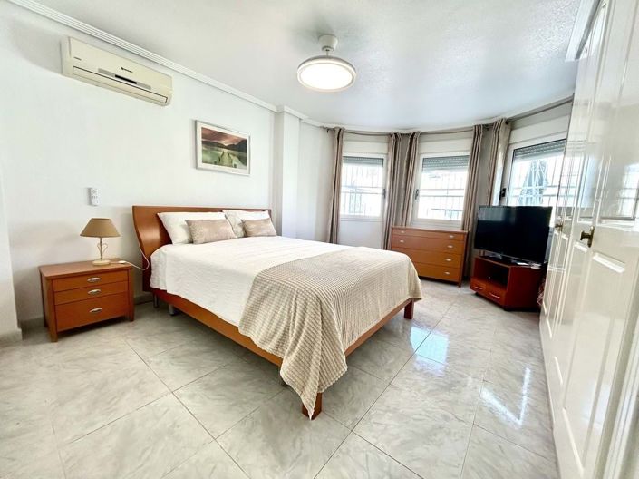 Image No.24-4 Bed Villa for sale