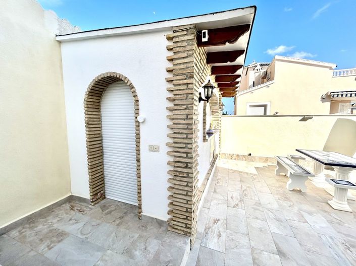 Image No.42-4 Bed Villa for sale