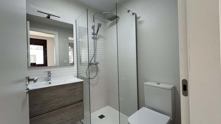 Image No.13-2 Bed Apartment for sale