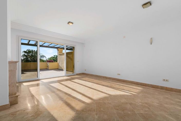 Image No.28-2 Bed Apartment for sale