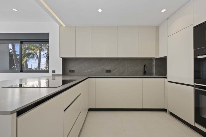 Image No.3-3 Bed Penthouse for sale