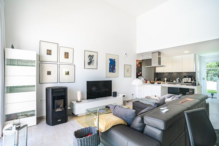 Image No.18-3 Bed Villa for sale