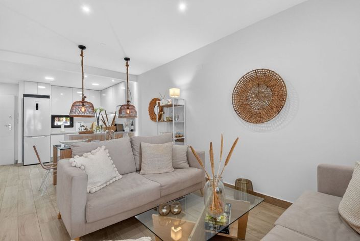 Image No.10-2 Bed Apartment for sale