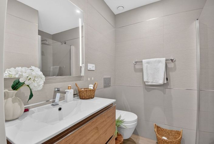 Image No.19-2 Bed Apartment for sale