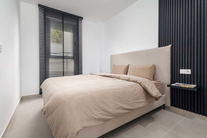 Image No.17-3 Bed Apartment for sale